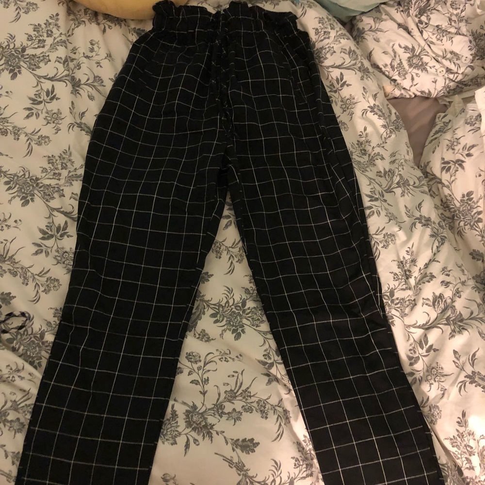 Pattern black pants